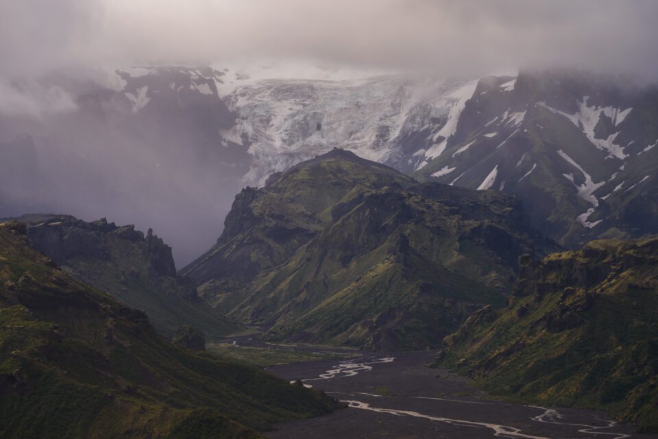 چشم انداز ایسلند در باران